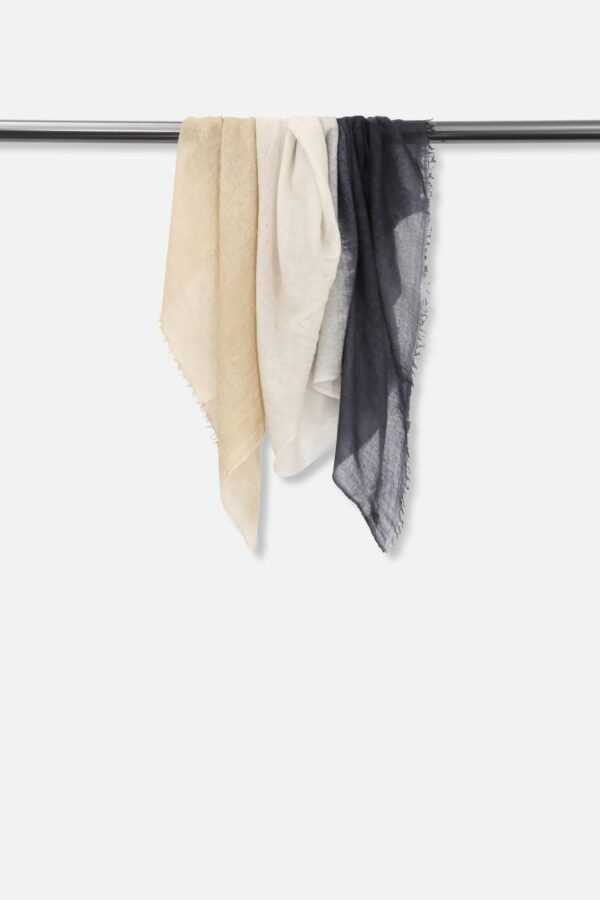 ISCHIA PEPPER SCARF IN HAND DYED CASHMERE - Image 4