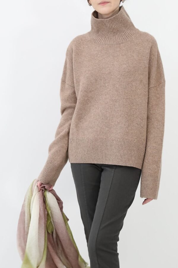 THEIA TURTLENECK IN CASHMERE YAK & MERINO - Image 15